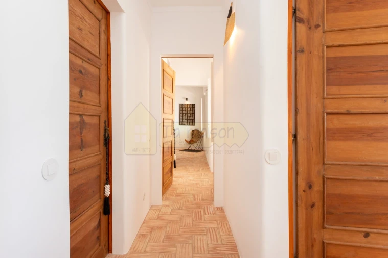 Moradia T4 para Venda em Santa Barbara de Nexe Foto 23