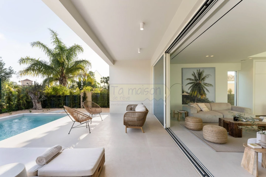 Moradia T3 para Venda em Santa Barbara de Nexe Foto 1