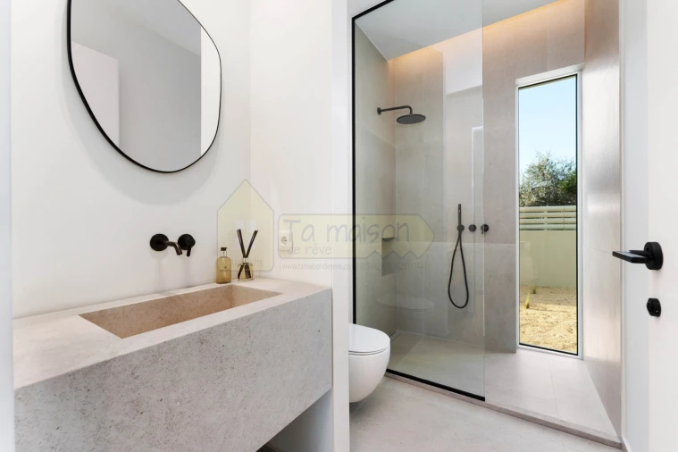 Moradia T3 para Venda em Santa Barbara de Nexe Foto 14