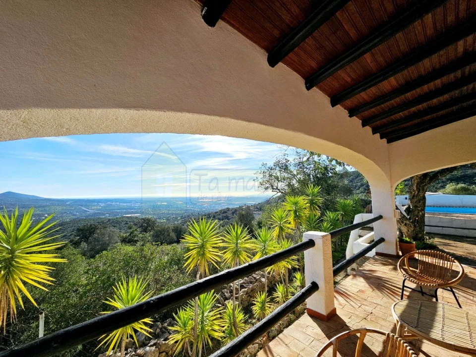 Moradia T2 para Venda em Santa Barbara de Nexe Foto 3