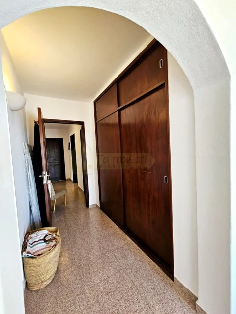 Moradia T2 para Venda em Santa Barbara de Nexe