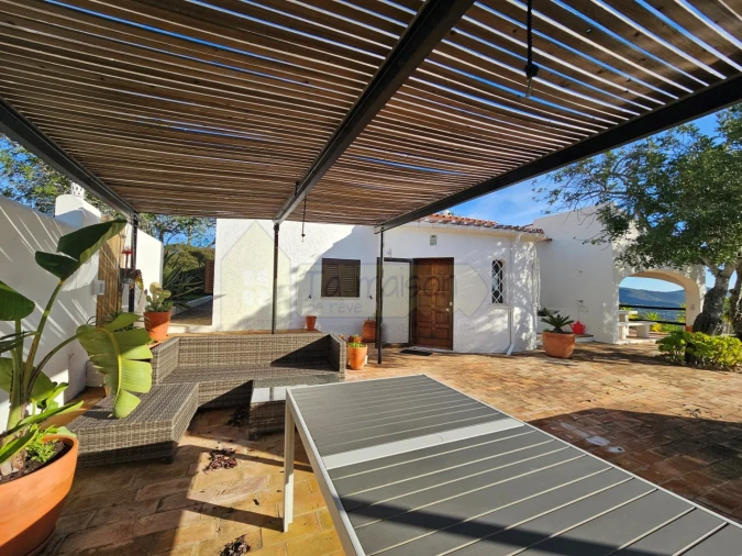 Moradia T2 para Venda em Santa Barbara de Nexe Foto 24