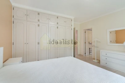 Moradia T4 para Venda em Almancil