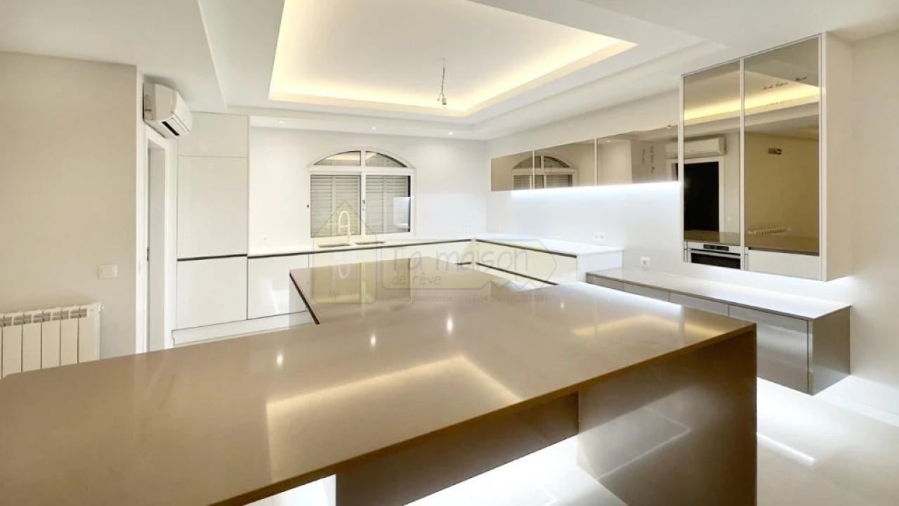 Moradia T6 para Venda em Conceição e Estoi Foto 13