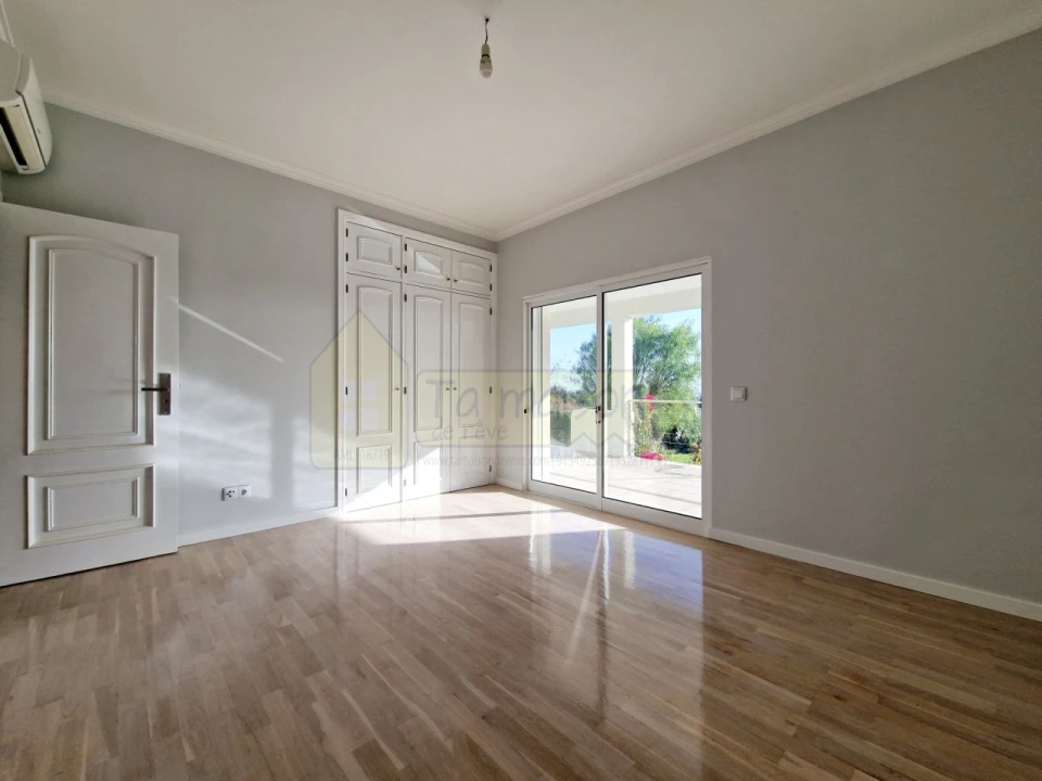 Moradia T6 para Venda em Conceição e Estoi Foto 26