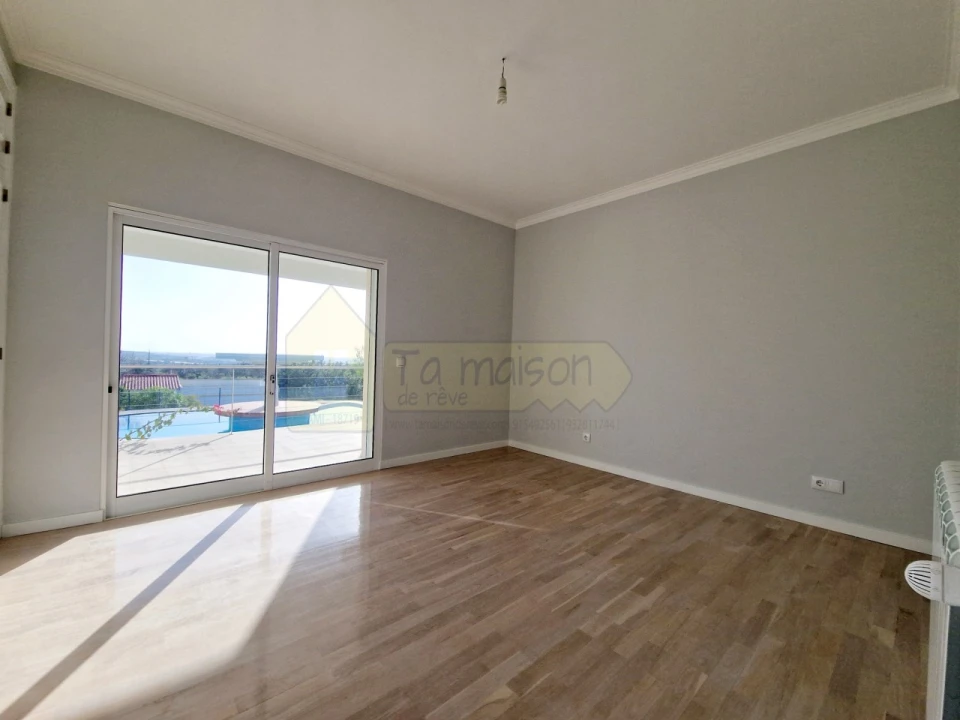 Moradia T6 para Venda em Conceição e Estoi Foto 27