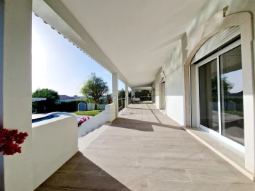 Moradia T6 para Venda em Conceição e Estoi