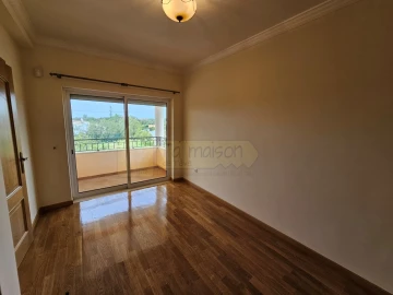 Moradia T3 para Venda em Conceição e Estoi