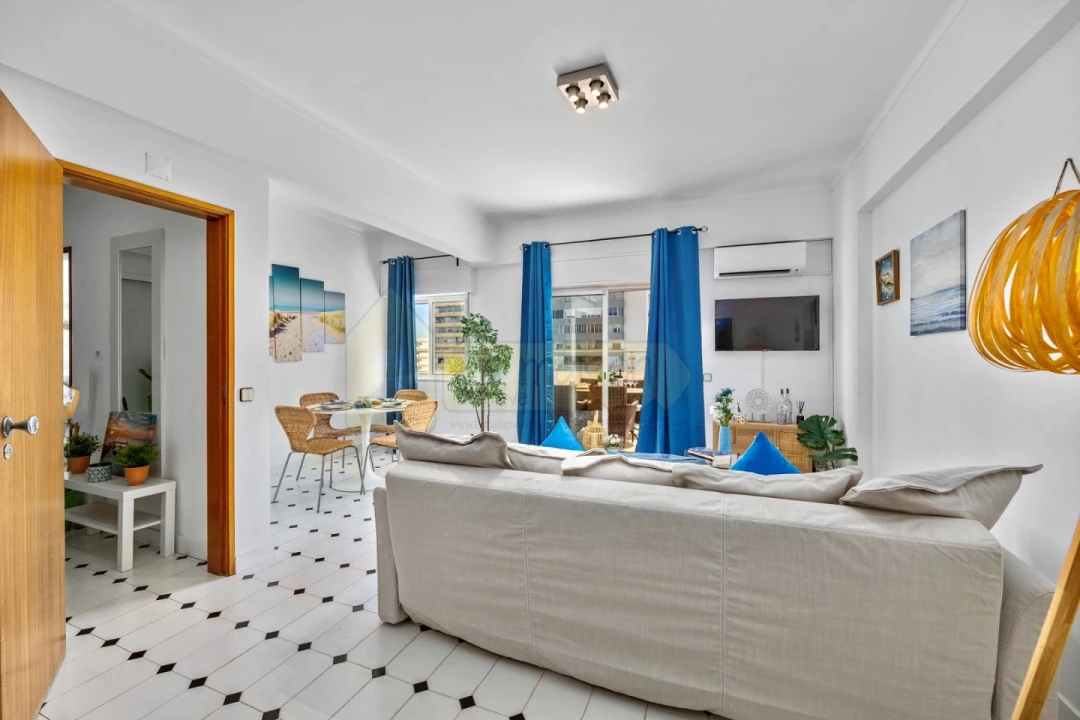 Apartamento T1 para Venda em Quarteira Foto 14