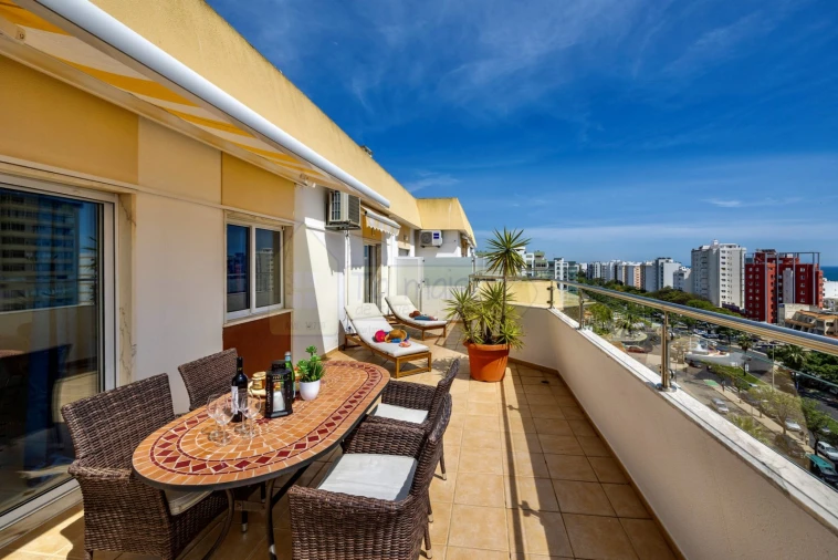 Apartamento T1 para Venda em Quarteira Foto 2