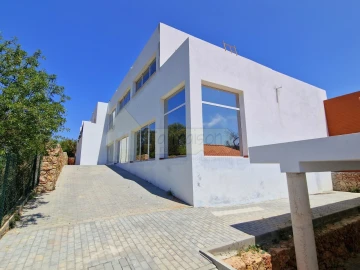 Moradia T8 para Venda em Salir