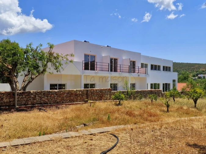Moradia T8 para Venda em Salir Foto 2