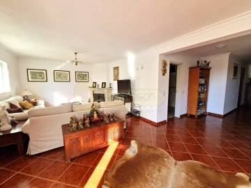 Moradia T3 para Venda em Loule (São Clemente)
