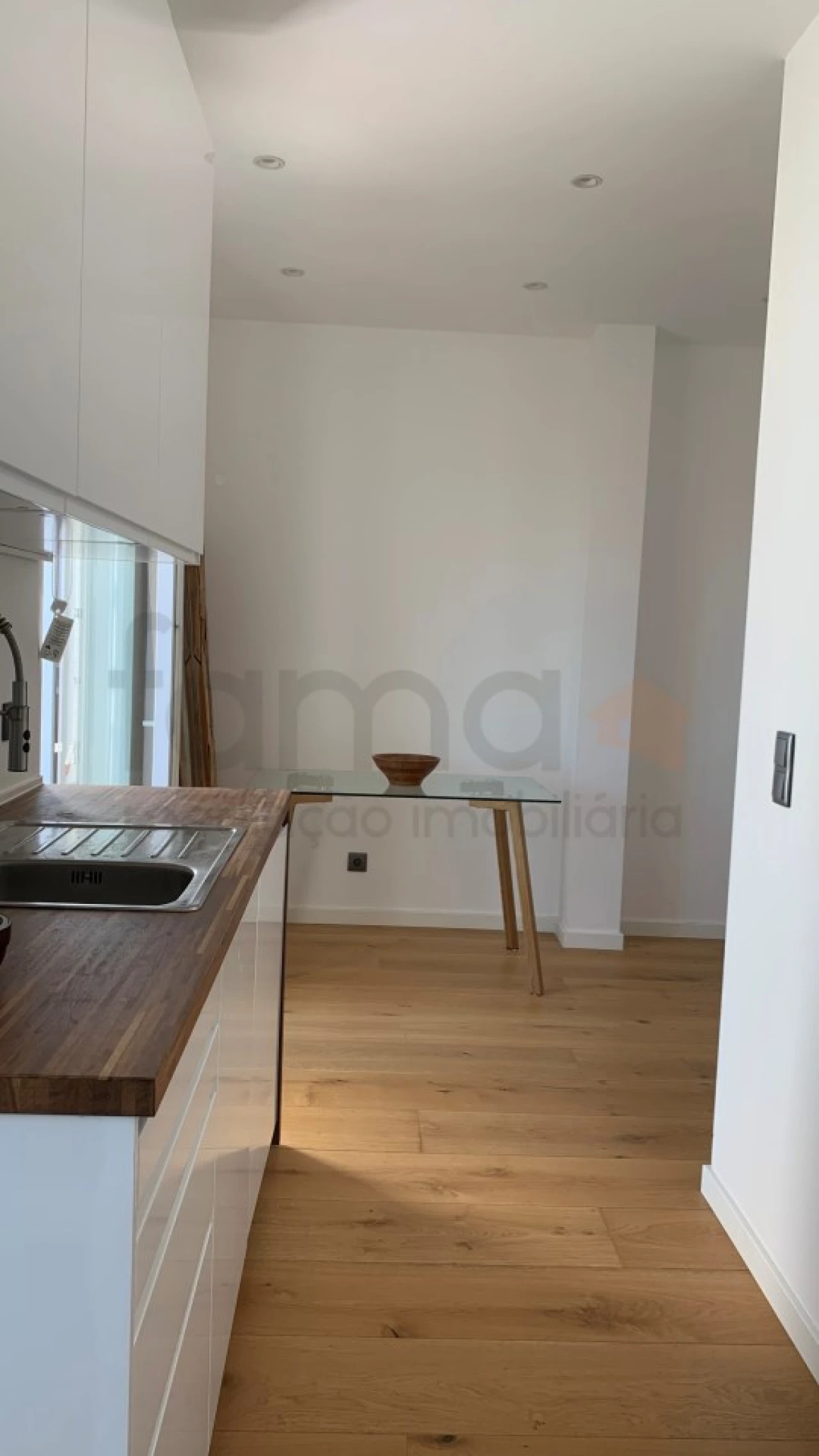 Apartamento T2 para Arrendamento em Santa Maria Maior Foto 25