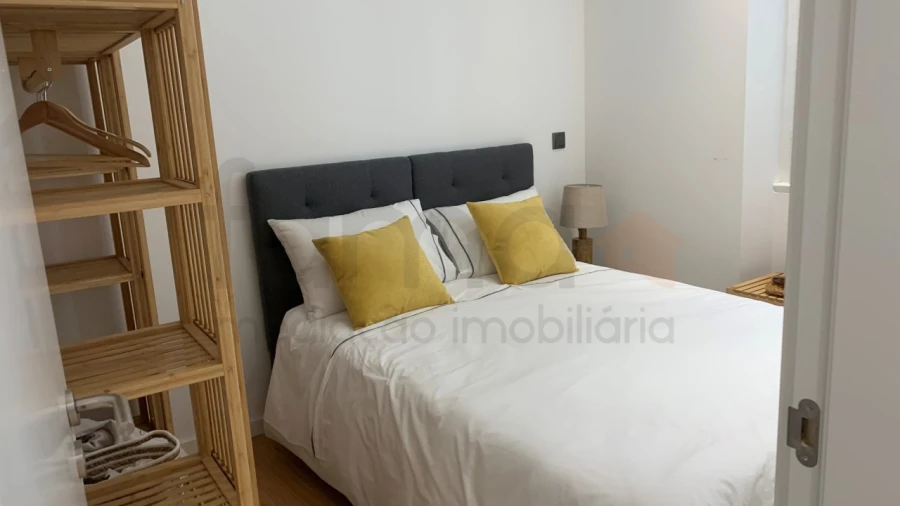 Apartamento T2 para Arrendamento em Santa Maria Maior Foto 32