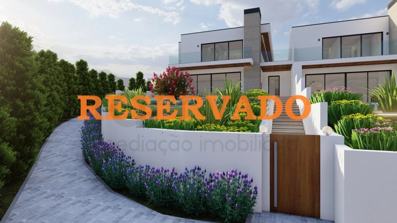 Moradia T5 para Venda em Malveira e São Miguel de Alcainça Foto 1