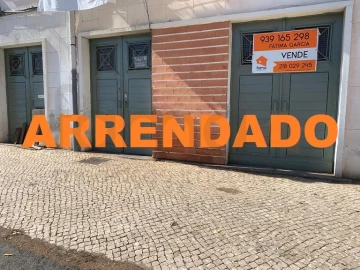 Armazém para Arrendamento em Beato