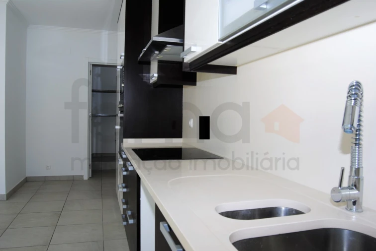 Moradia T4 para Venda em Ericeira Foto 15