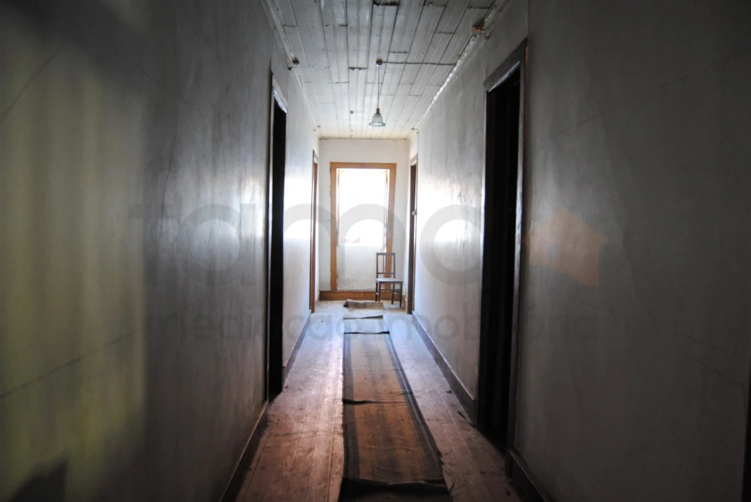 Moradia T20 para Venda em Tortosendo Foto 42