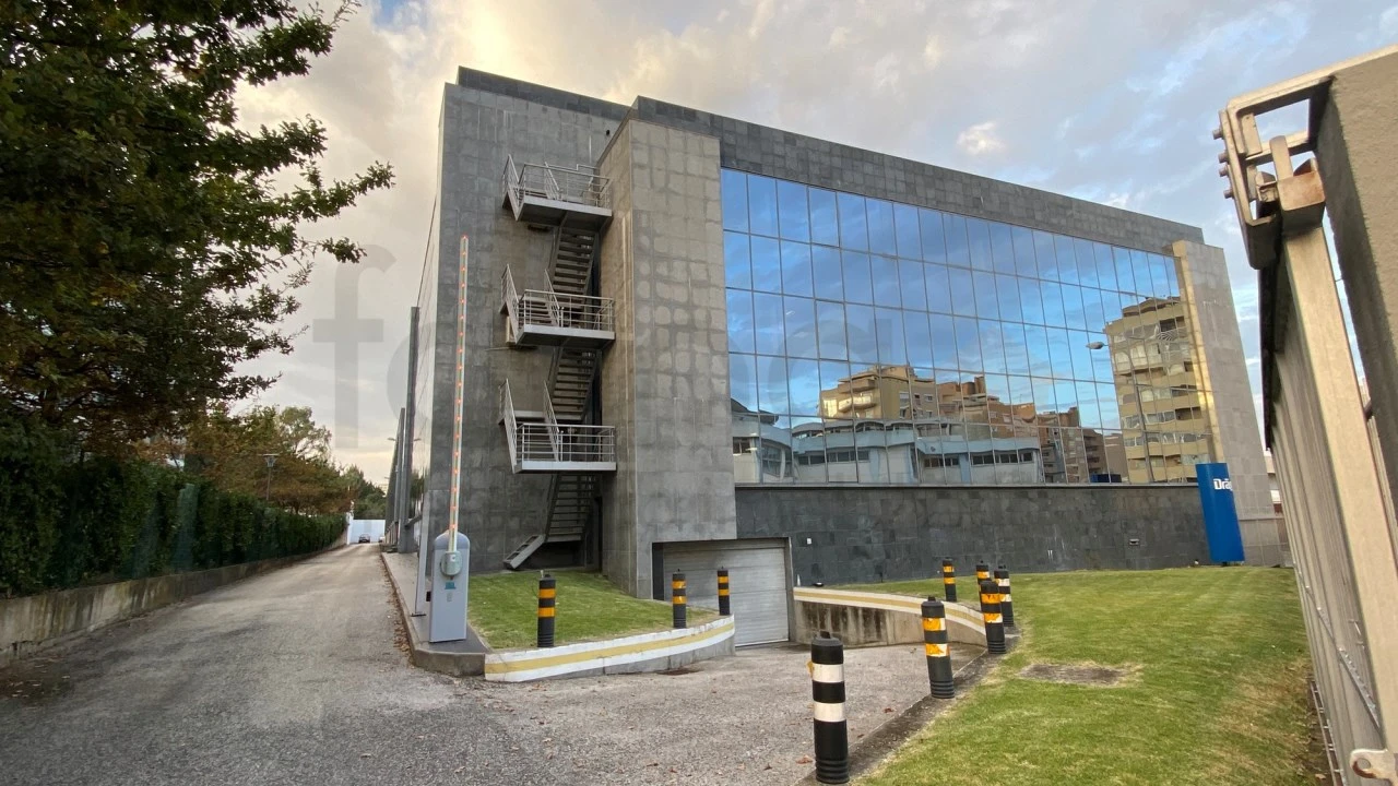 Escritório para Arrendamento em Carnaxide e Queijas Foto 1