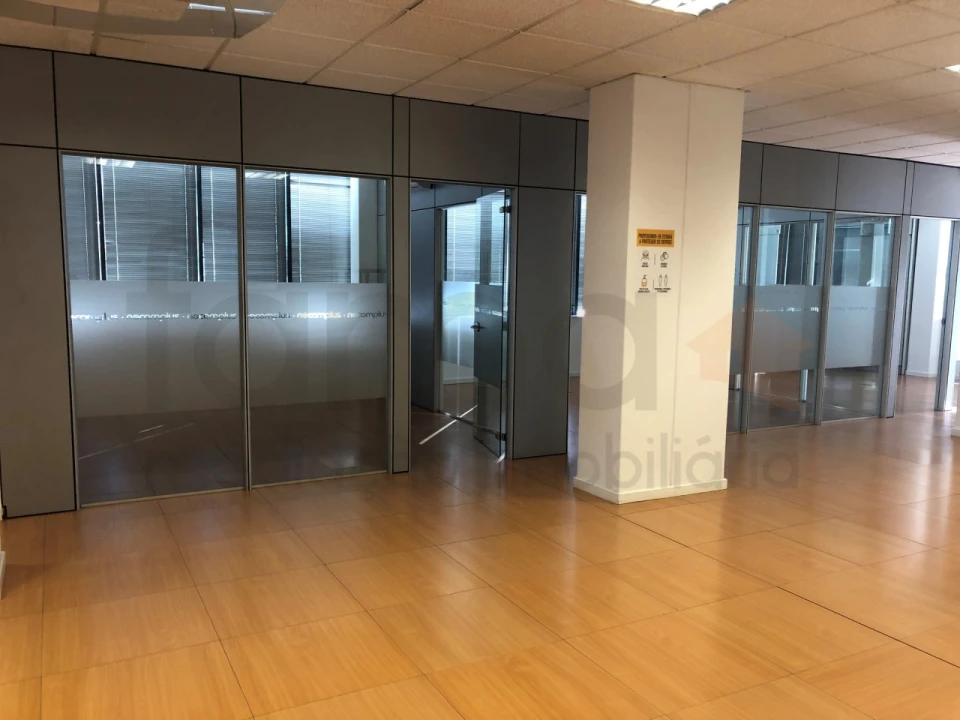 Escritório para Arrendamento em Carnaxide e Queijas Foto 30