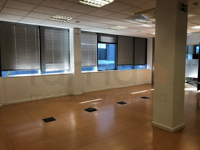 Escritório para Arrendamento em Carnaxide e Queijas Foto 12