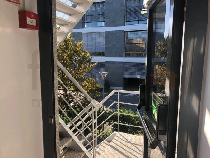 Escritório para Arrendamento em Carnaxide e Queijas Foto 13