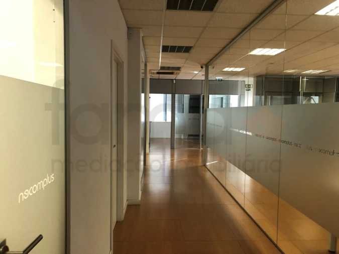 Escritório para Arrendamento em Carnaxide e Queijas Foto 31