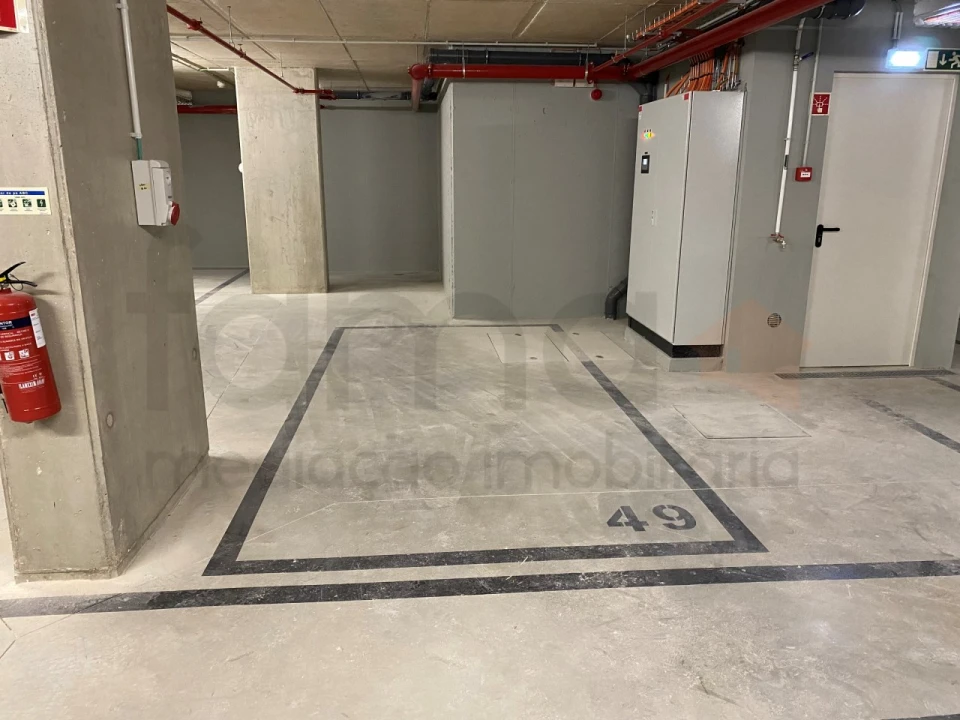 Apartamento T1 para Arrendamento em Carnide Foto 21