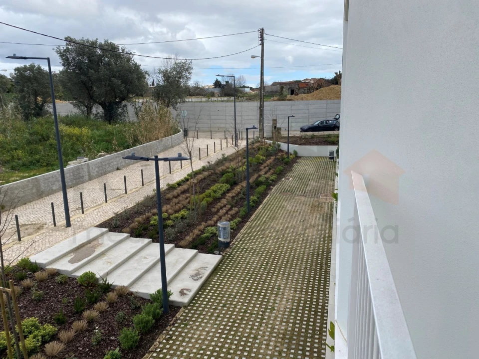 Apartamento T1 para Arrendamento em Carnide Foto 22