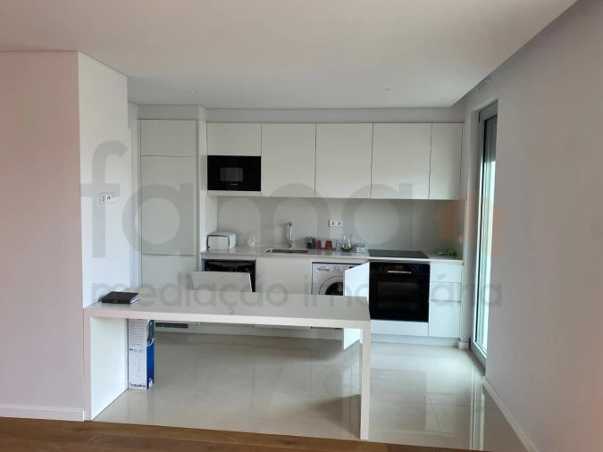 Apartamento T1 para Arrendamento em Carnide Foto 5
