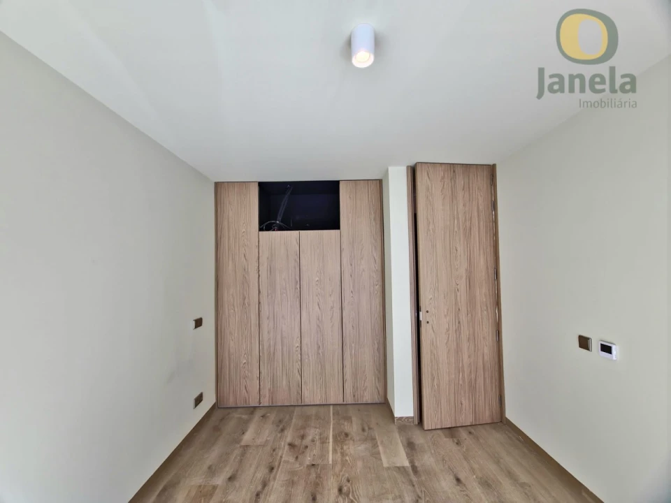 Apartamento T3 para Venda em Faro (Sé e São Pedro) Foto 9