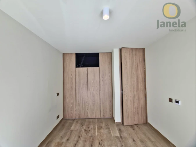 Apartamento T3 para Venda em Faro (Sé e São Pedro) Foto 9