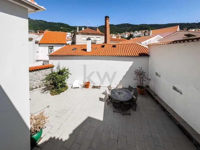 Moradia T4 para Venda em Manteigas (Santa Maria)