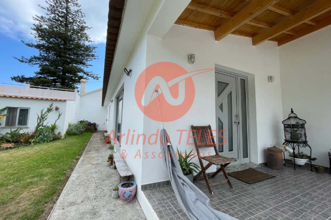 Moradia T8 para Venda em São Mateus da Calheta Foto 4