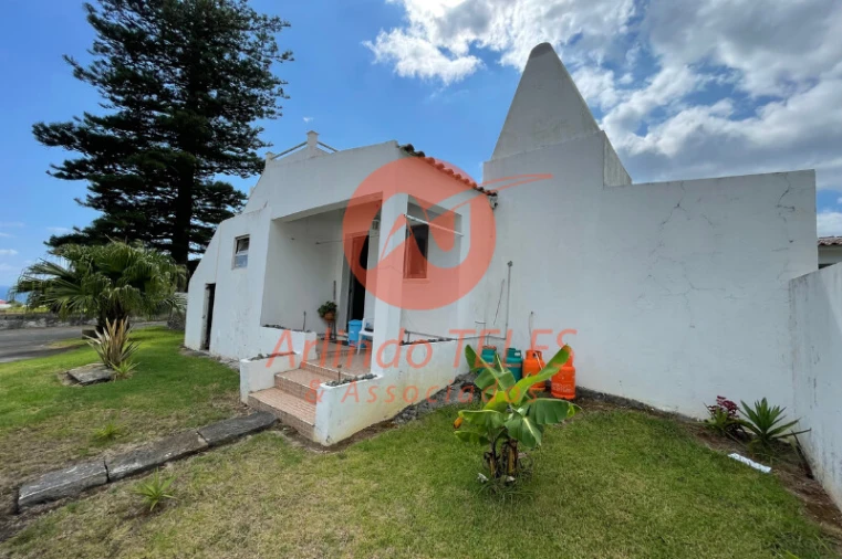 Moradia T8 para Venda em São Mateus da Calheta Foto 12