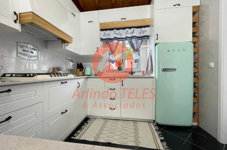 Moradia T8 para Venda em São Mateus da Calheta Foto 8