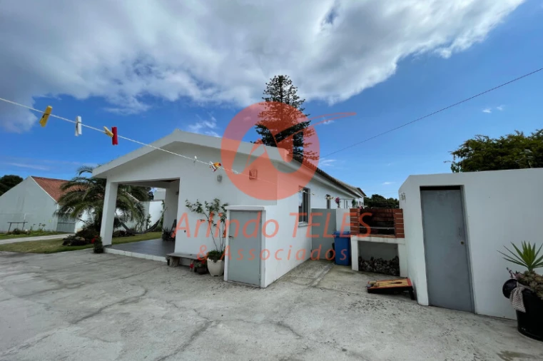 Moradia T8 para Venda em São Mateus da Calheta Foto 11