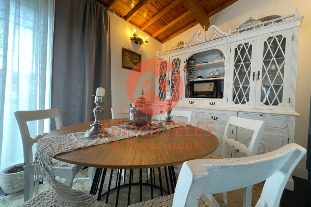 Moradia T8 para Venda em São Mateus da Calheta Foto 10