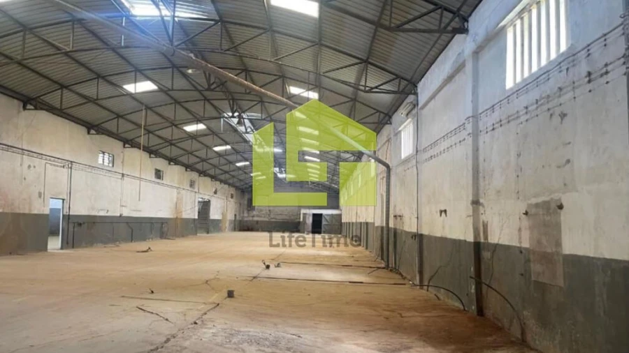 Armazém para Venda em Amiais de Baixo