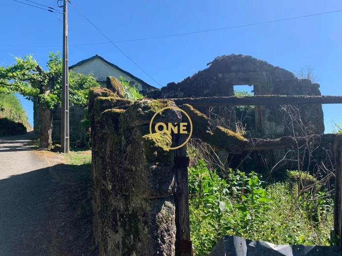 Moradia T2 para Venda em Pinheiro Foto 1