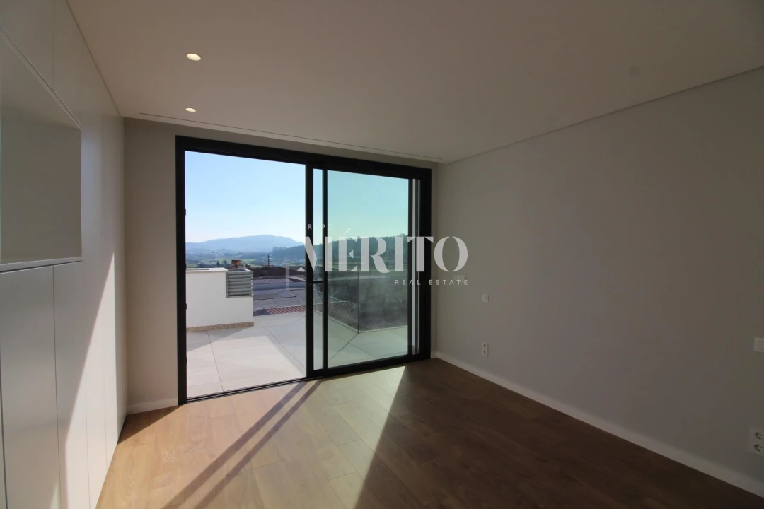 Moradia T3 para Venda em Abade de Neiva Foto 17