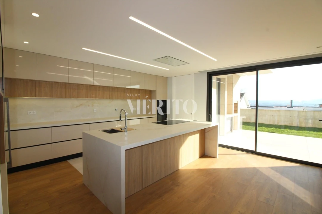 Moradia T3 para Venda em Abade de Neiva Foto 3