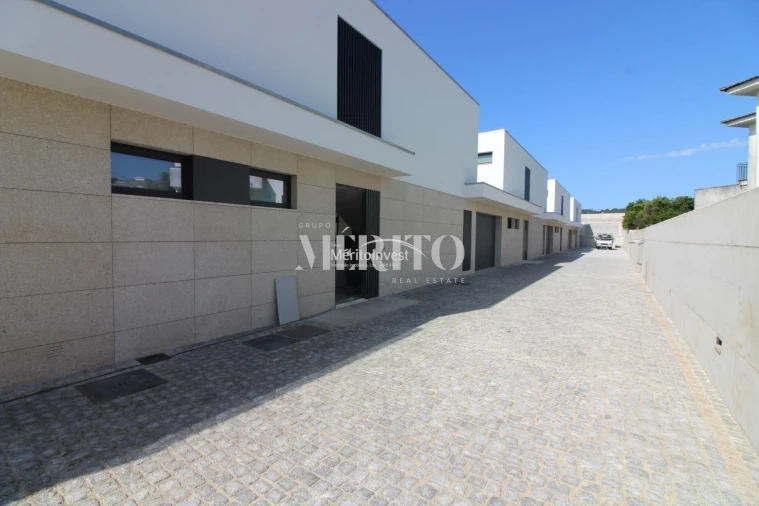 Moradia T3 para Venda em Abade de Neiva Foto 32