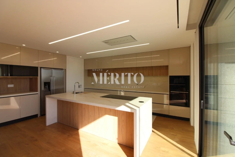 Moradia T3 para Venda em Abade de Neiva Foto 4