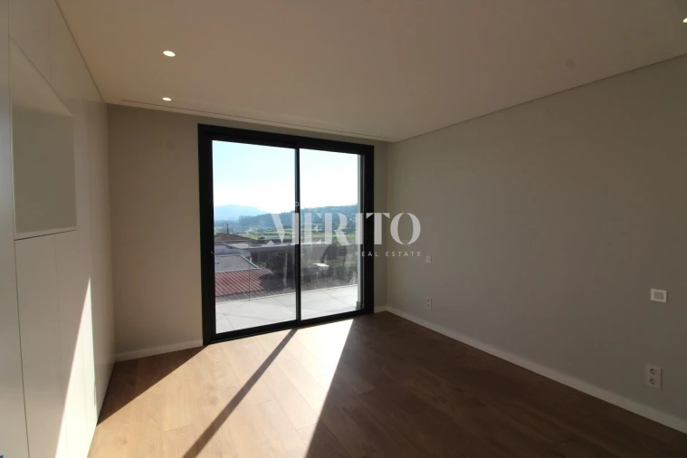 Moradia T3 para Venda em Abade de Neiva Foto 15