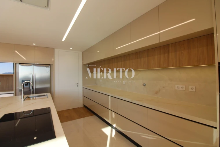 Moradia T3 para Venda em Abade de Neiva Foto 7