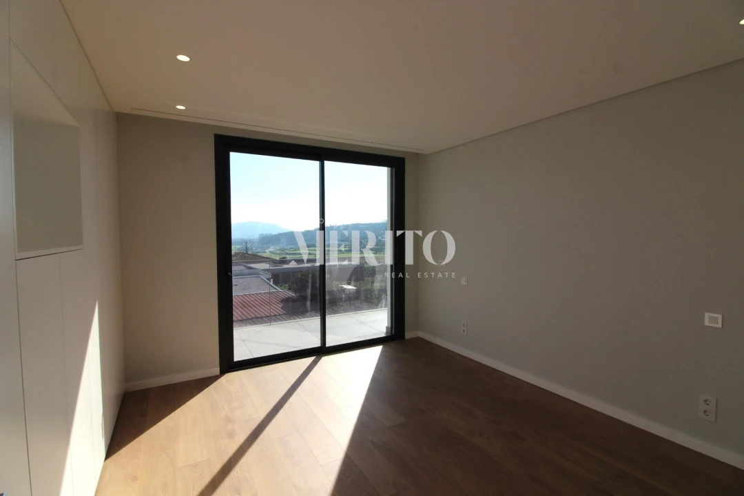 Moradia T3 para Venda em Abade de Neiva Foto 15