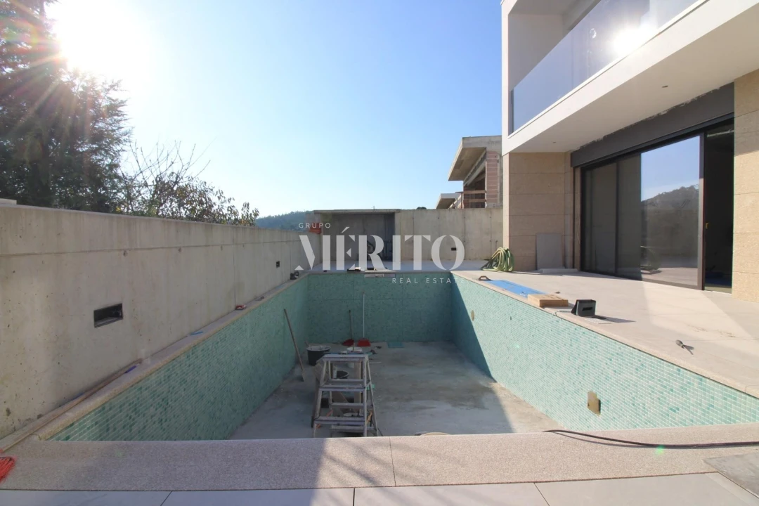 Moradia T3 para Venda em Abade de Neiva Foto 31