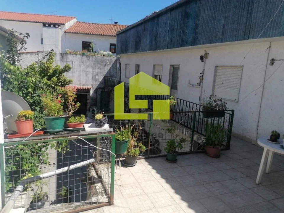 Prédio para Venda em Condeixa-A-Velha e Condeixa-A-Nova Foto 27